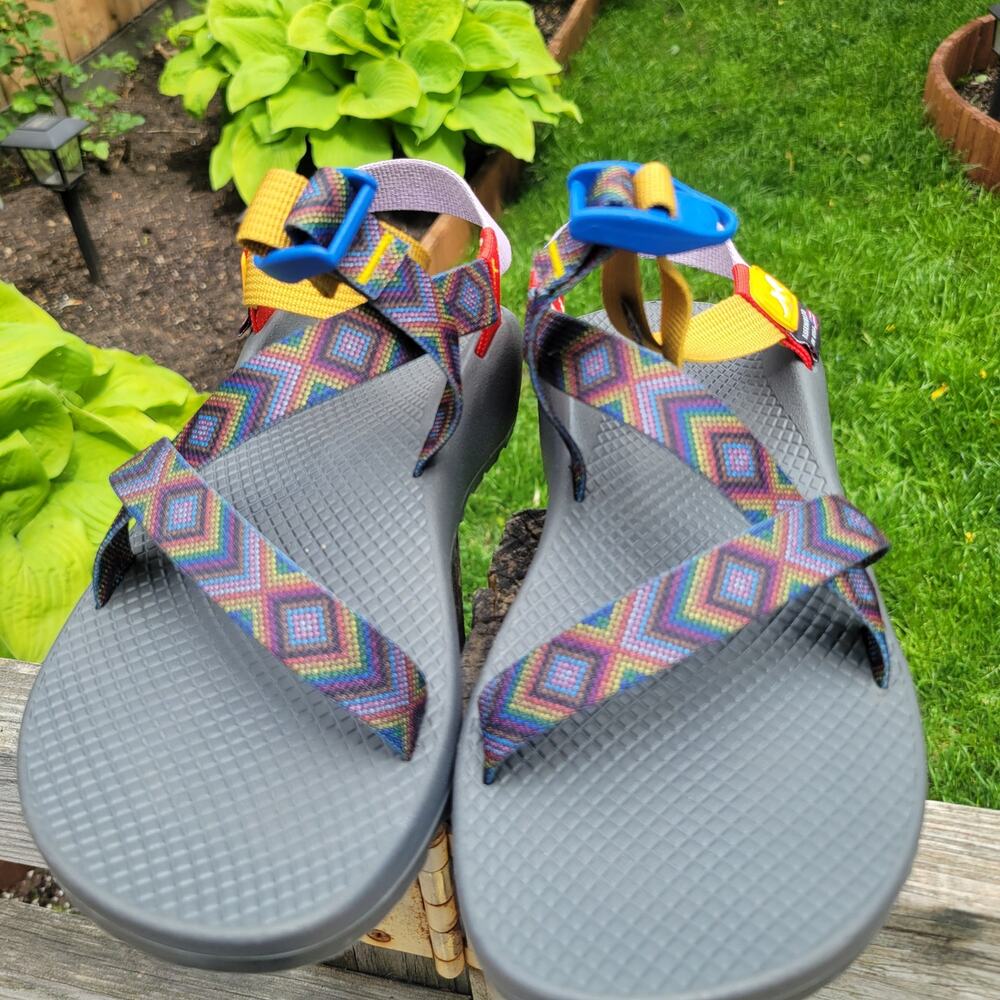 Chaco Women Geometric Colorful Sandals Size 8